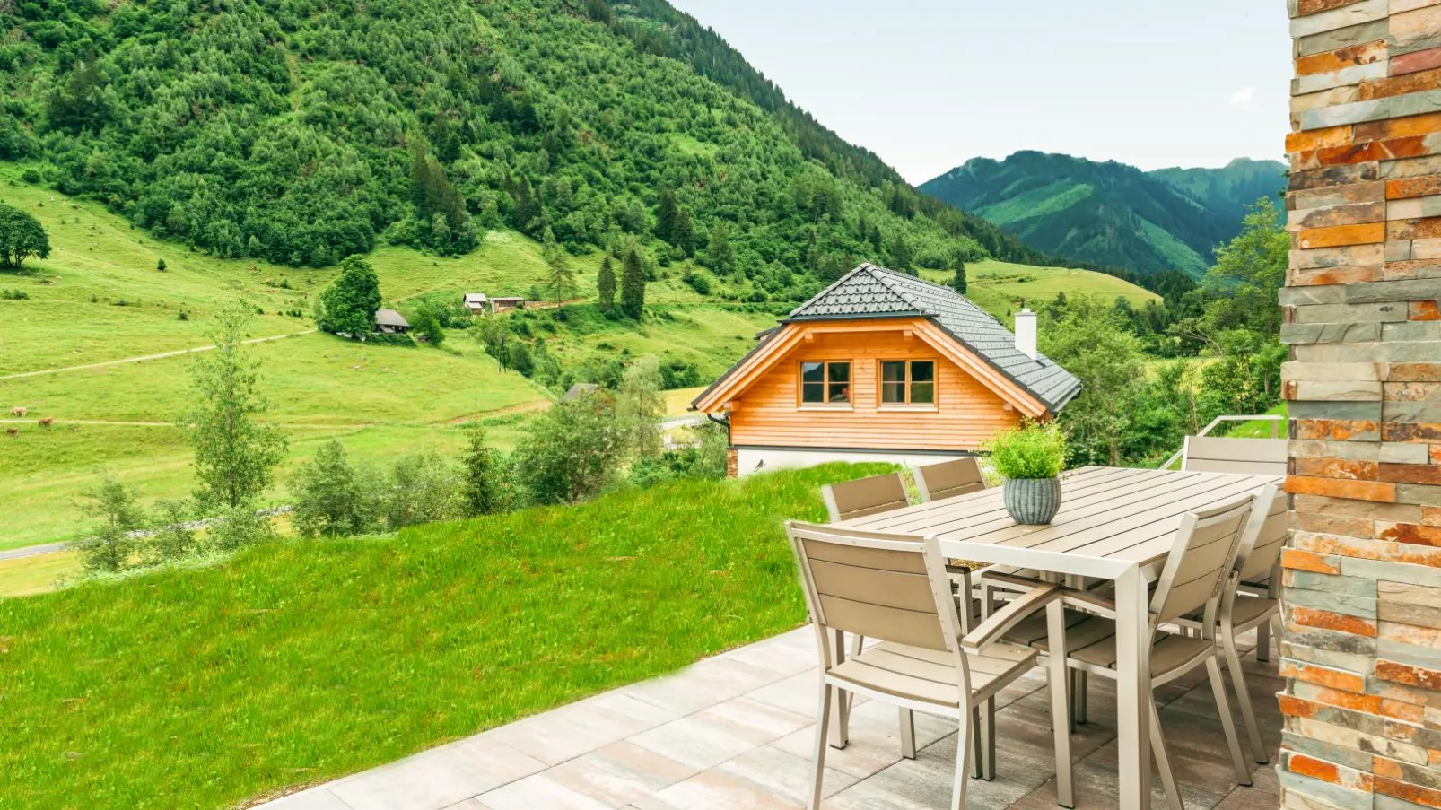 Im grünen Herzen-Terrasbalkon