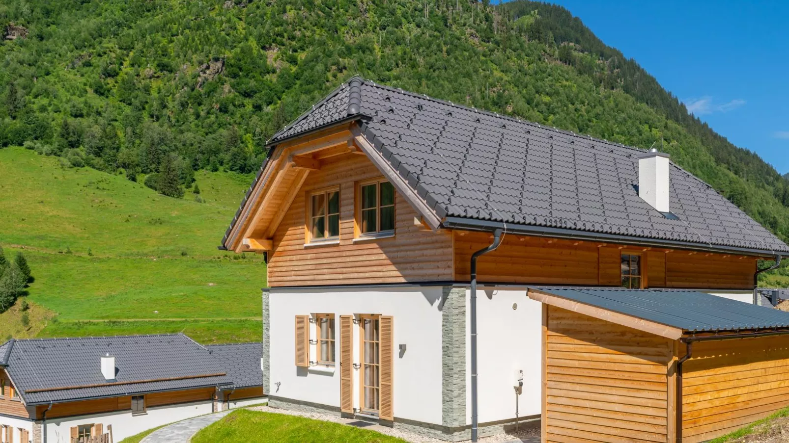 Haus Liene-Buitenkant zomer