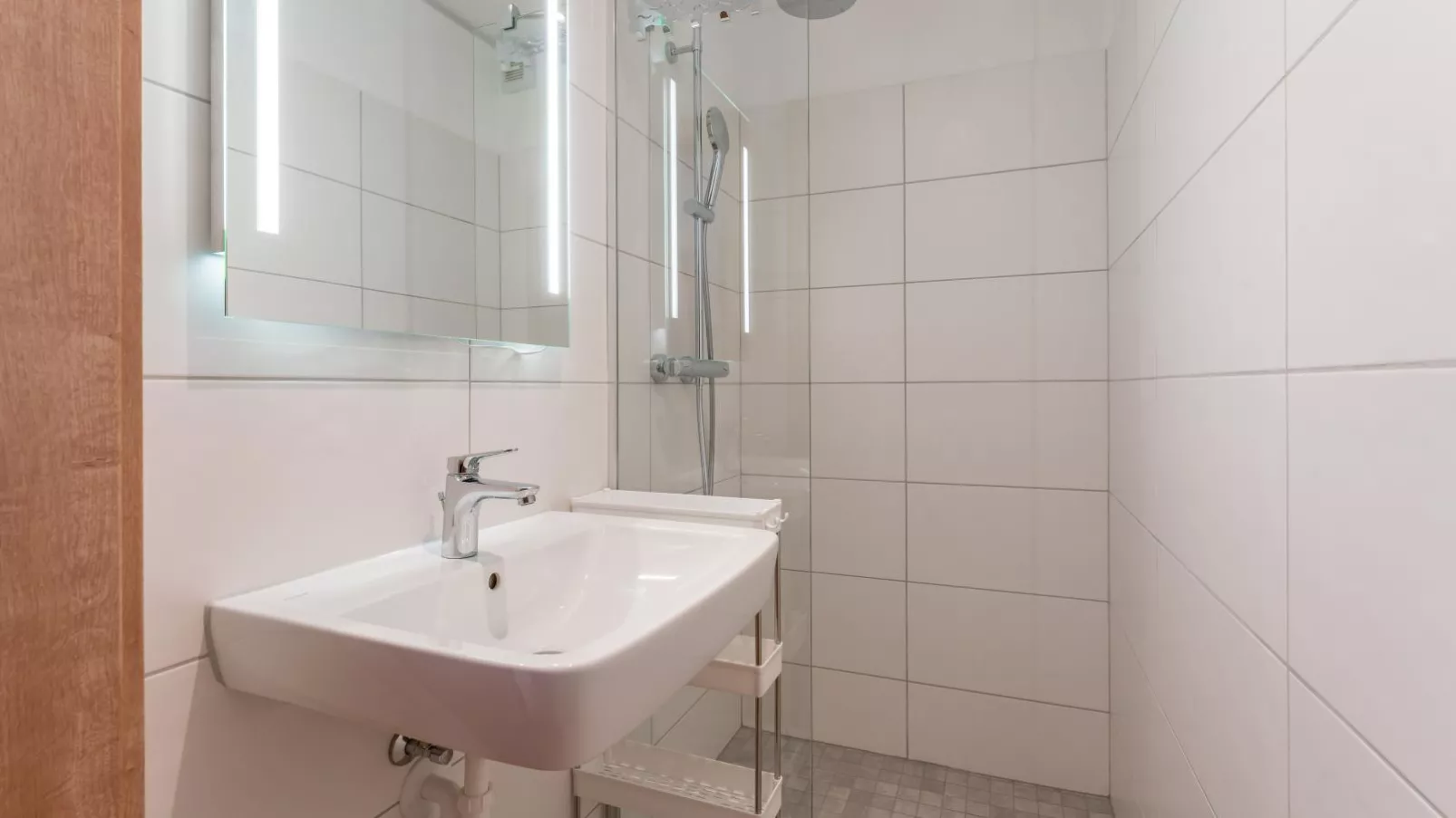 Haus Enzian-Badkamer