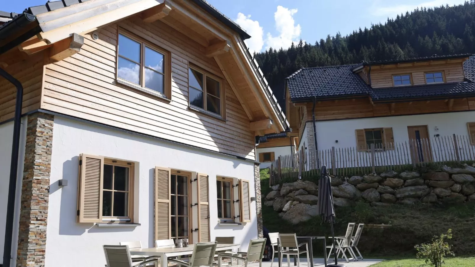 Haus Hestia-Buitenkant zomer