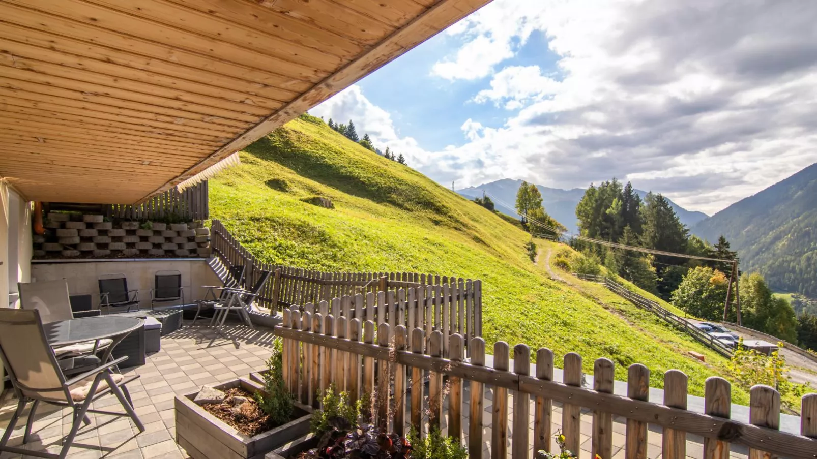 Haus Hauser-Terrasbalkon