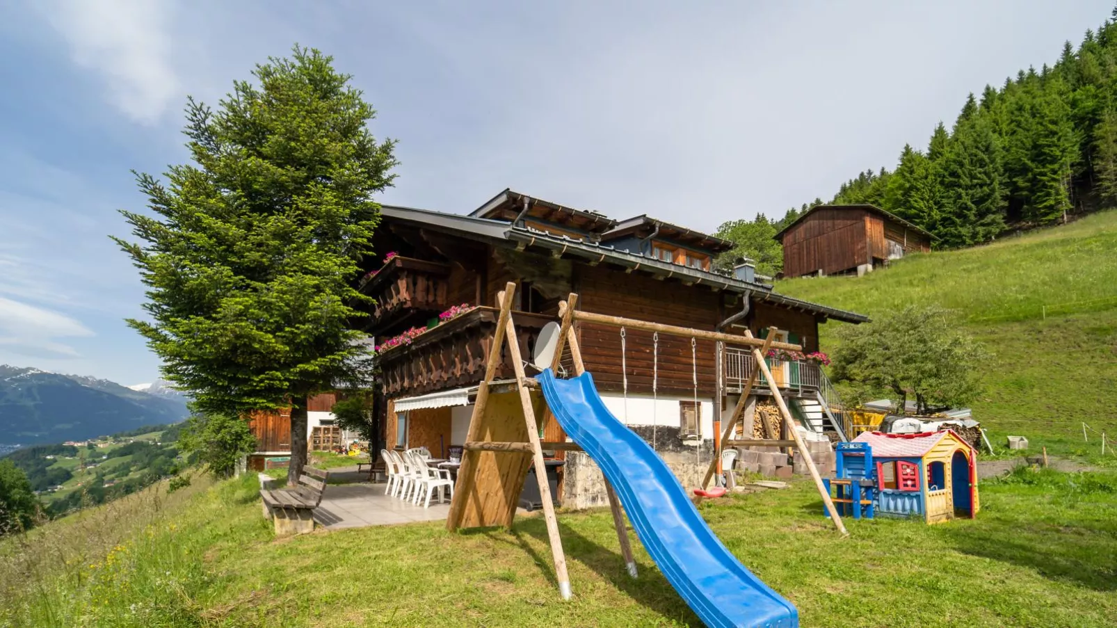 Ferienhaus Vonderleu-Buitenkant zomer