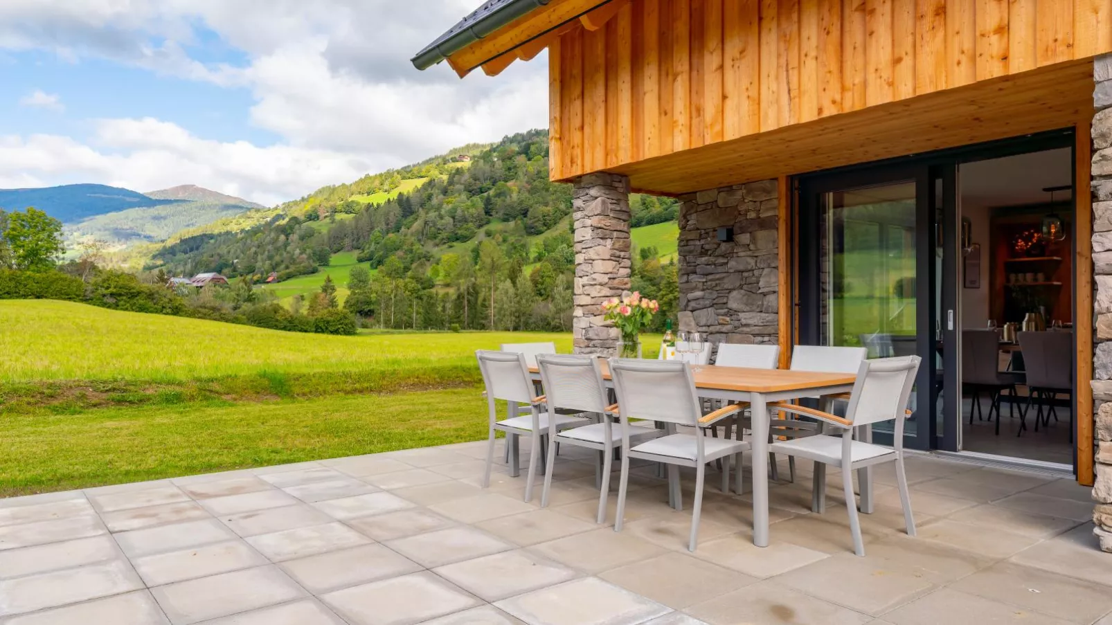 Mountain Chalet An der Mur-Terrasbalkon