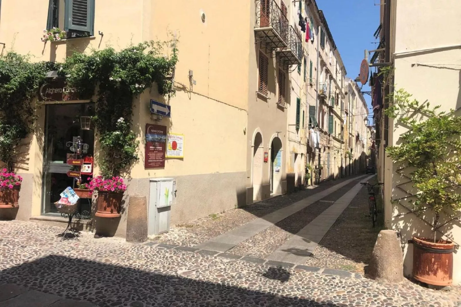 Monolocale Alghero 1 - Buitenkant zomer