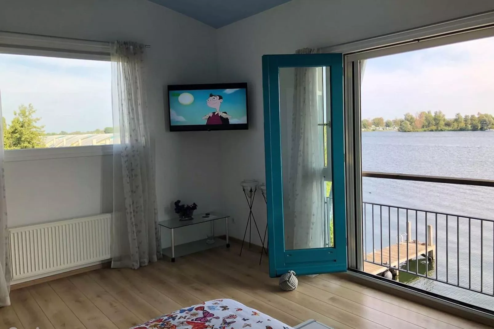 Watervilla Maasbommel-Slaapkamer