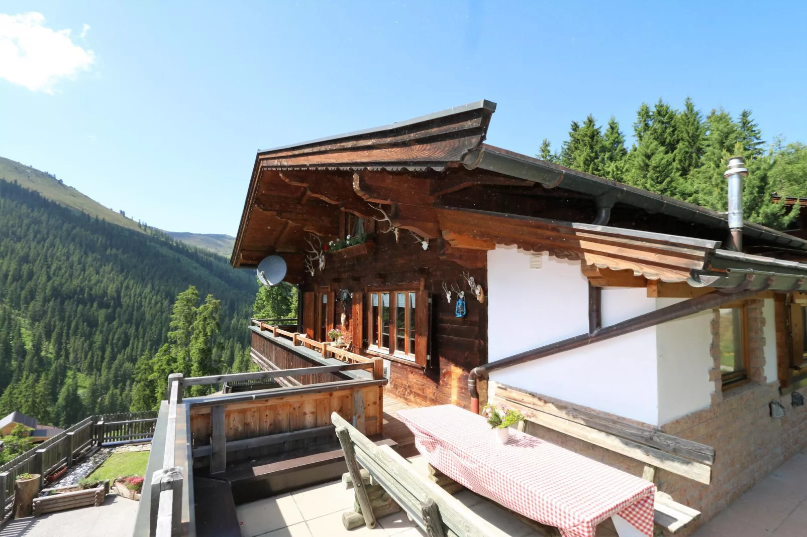 Thaler Hütte - Gipfelstürmer-Terrasbalkon