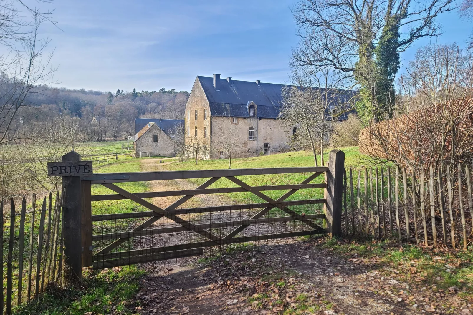 Forges d'Orval-Exterieur winter