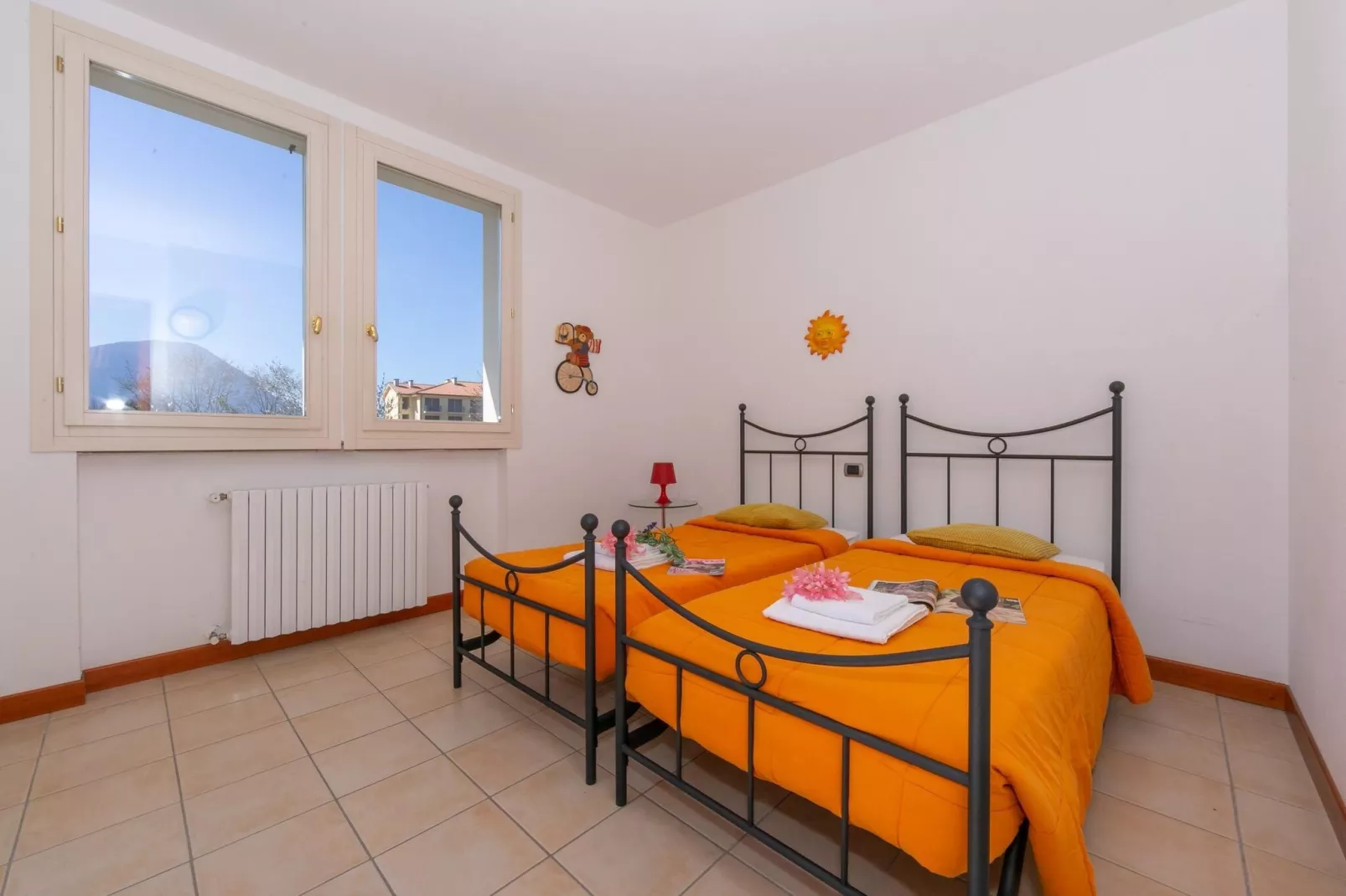 Residence Porto Letizia Porlezza - Palace 1-room 4 pax Lake View Deluxe P1LD4 8206-Slaapkamer