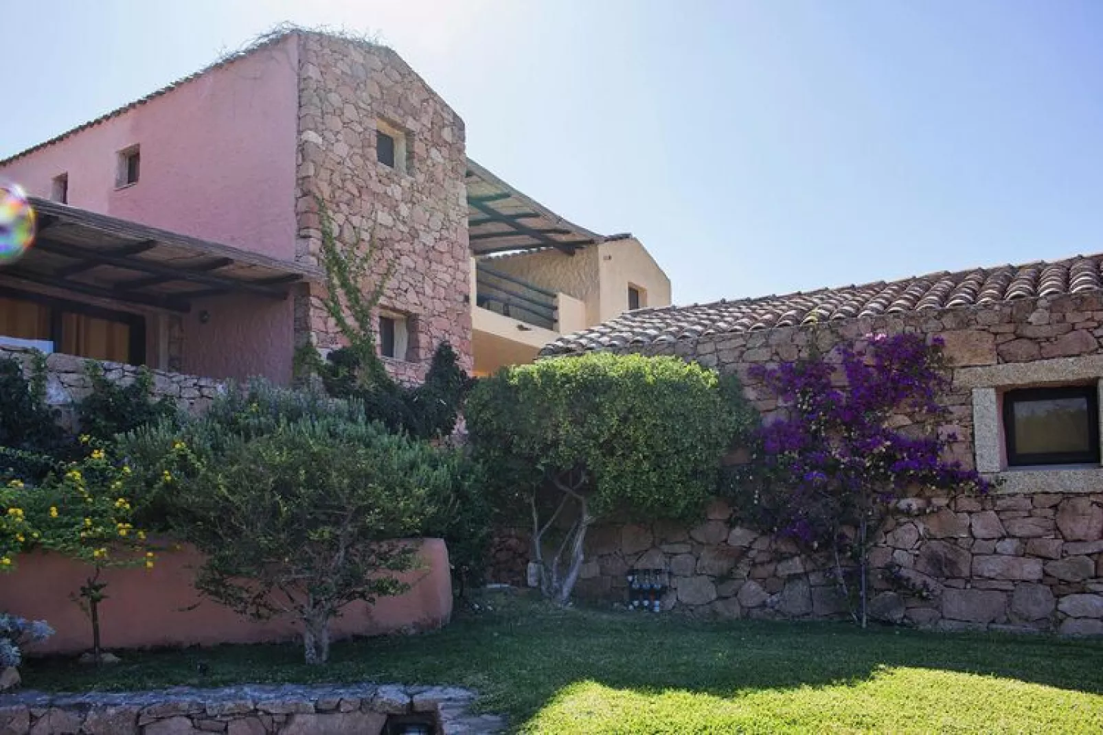 Holiday residence I Cormorani, Baja Sardinia-40 qm-Tuinen zomer