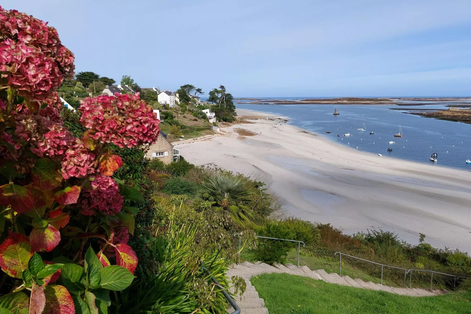 Ferienhaus St  Pabu-Gebieden zomer 1km