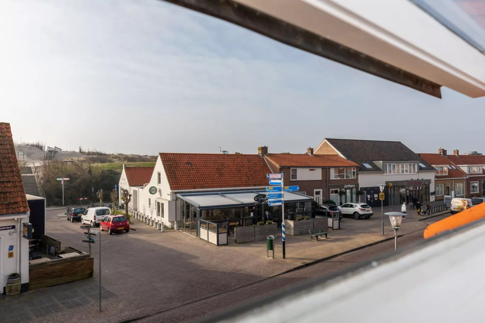 Bovenappartement - Zuidstraat 111a-Uitzicht zomer