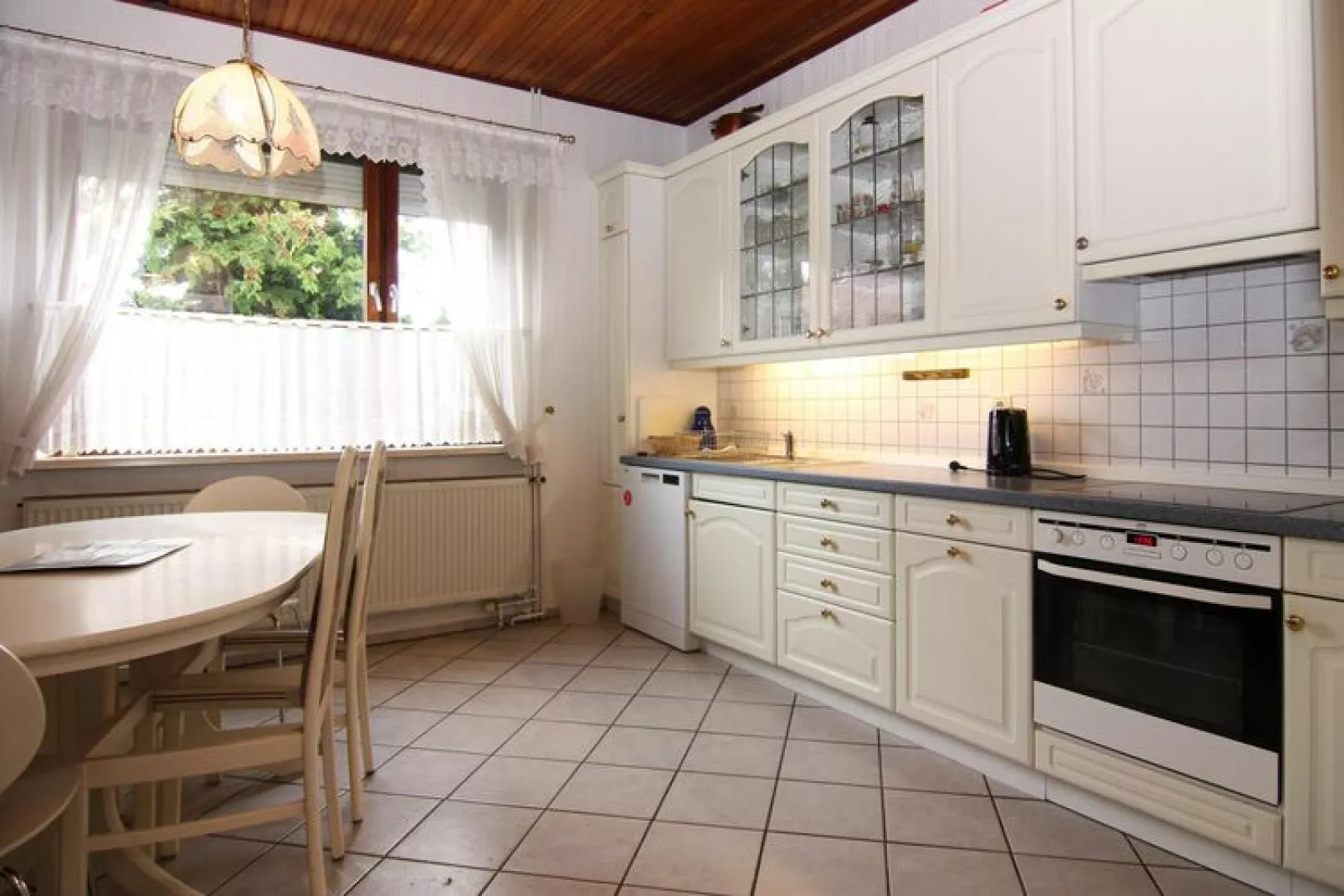 5-Raum-Appartement-Keuken