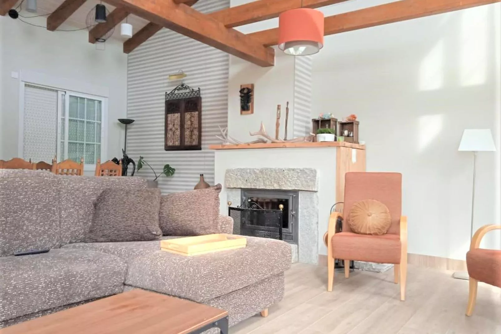 Landelijk vakantiehuis in Robledondo met privézwembad-Woonkamer