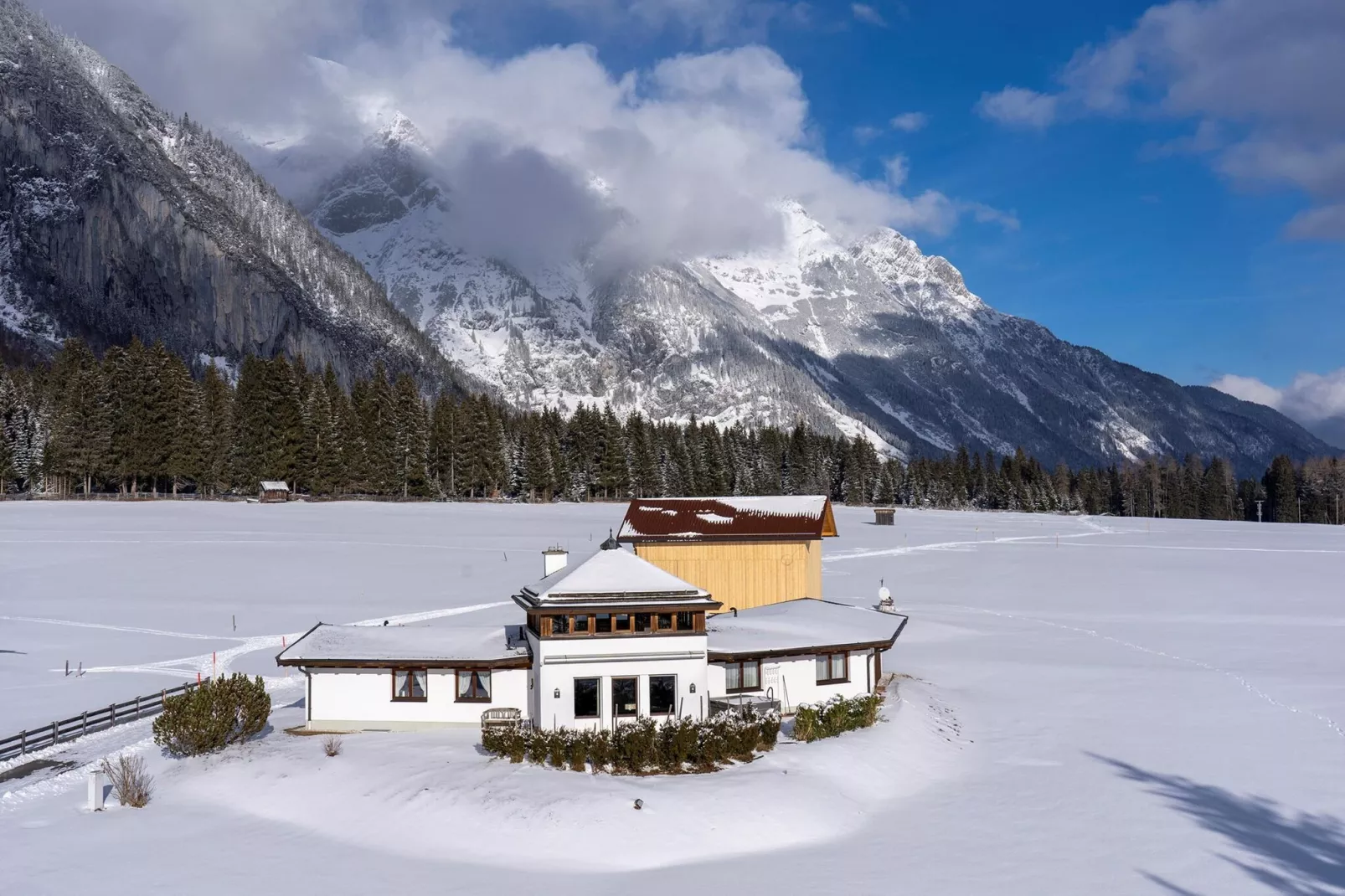 Lehner Schlössl-Exterieur winter