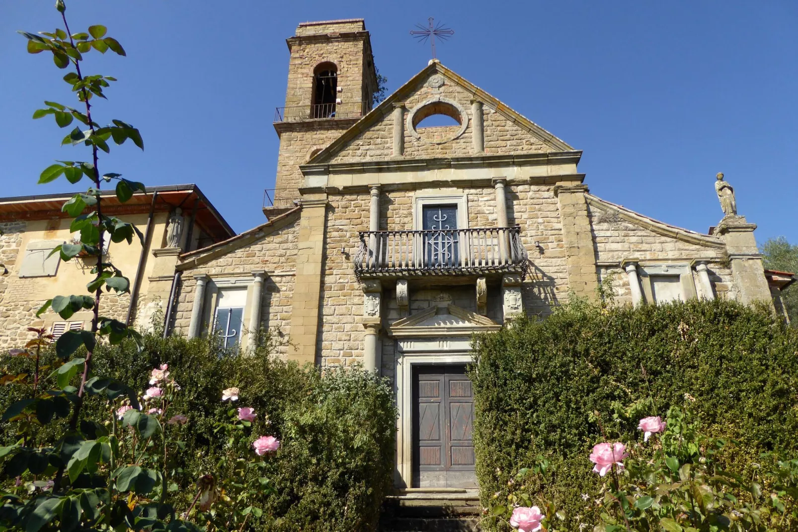 Il Castello del Cardinale-Buitenkant zomer