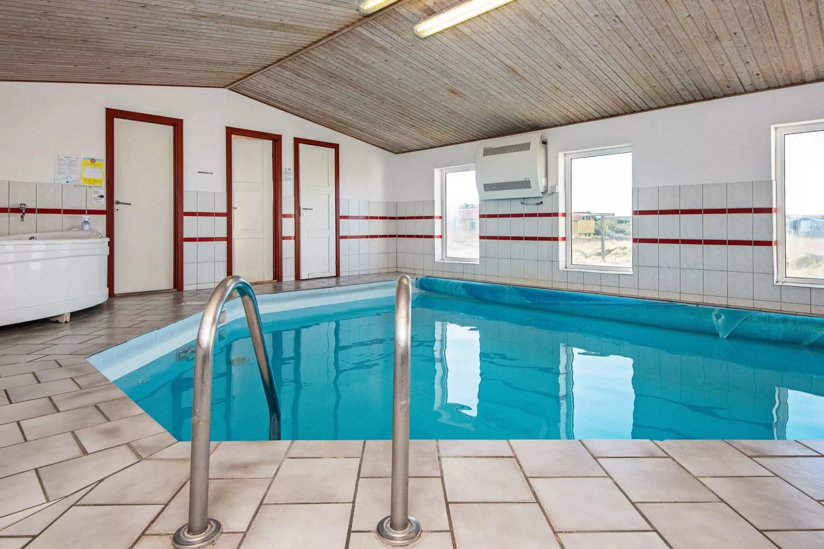 10 persoons vakantie huis in Harboøre-Zwembad