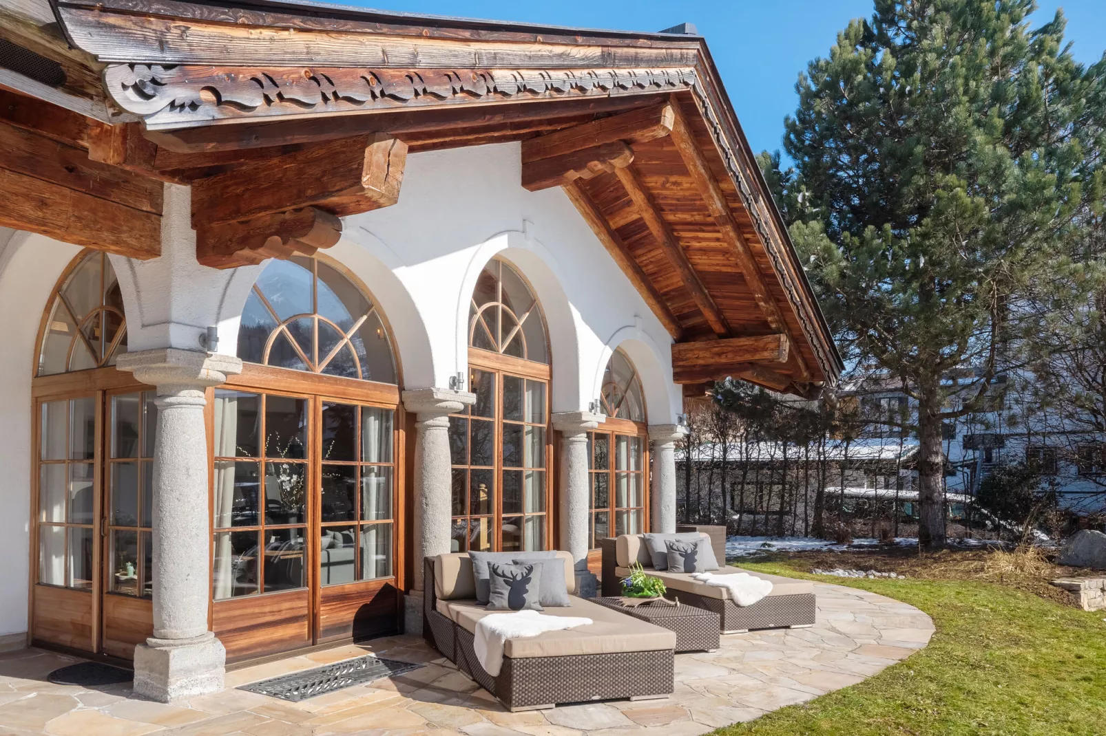 Luxury-Chalet in St Johann in Tirol-Tuinen zomer