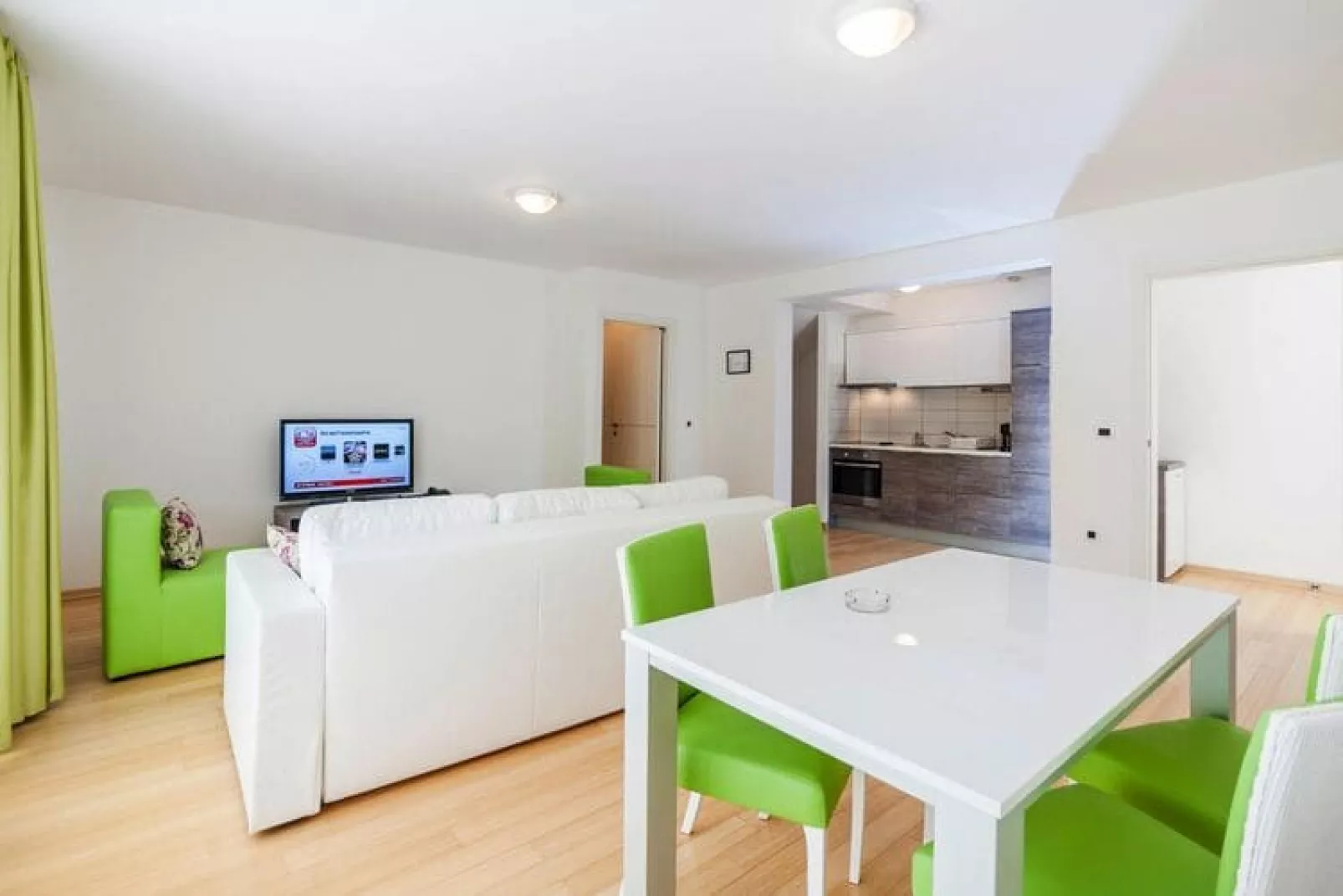 Apartments Sunnyside Petrcane - Typ B ca 45 qm für 4 Pers-Woonkamer