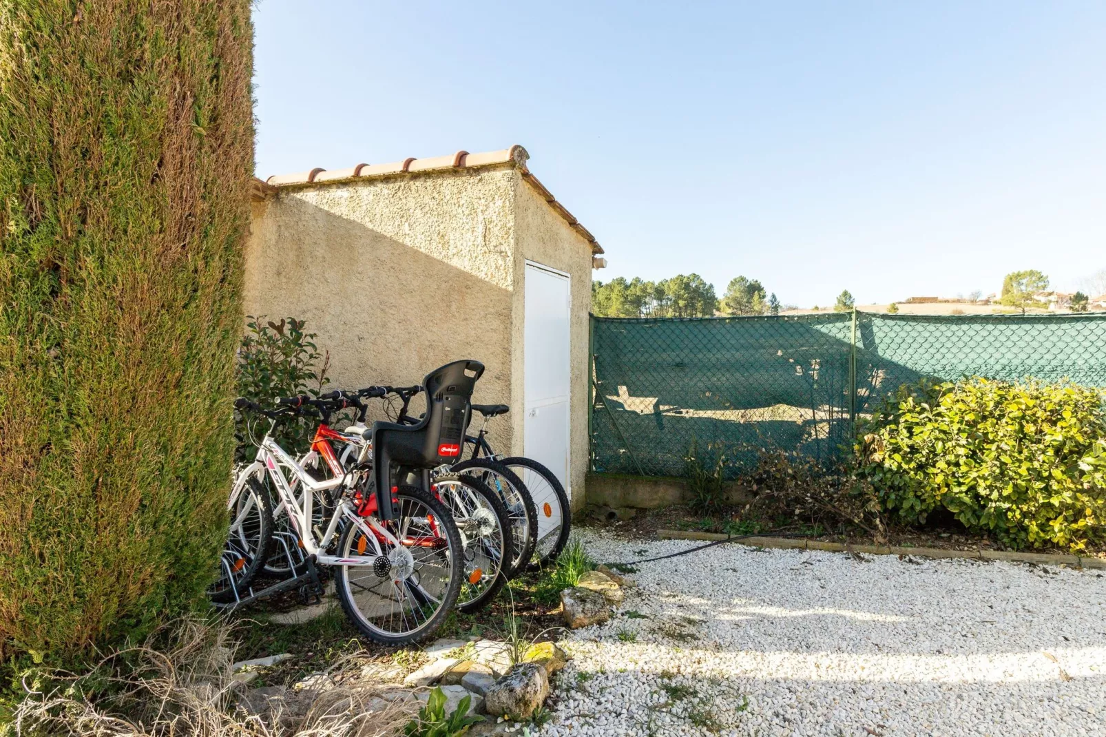 COMBO AVEC PISCINE-Faciliteiten