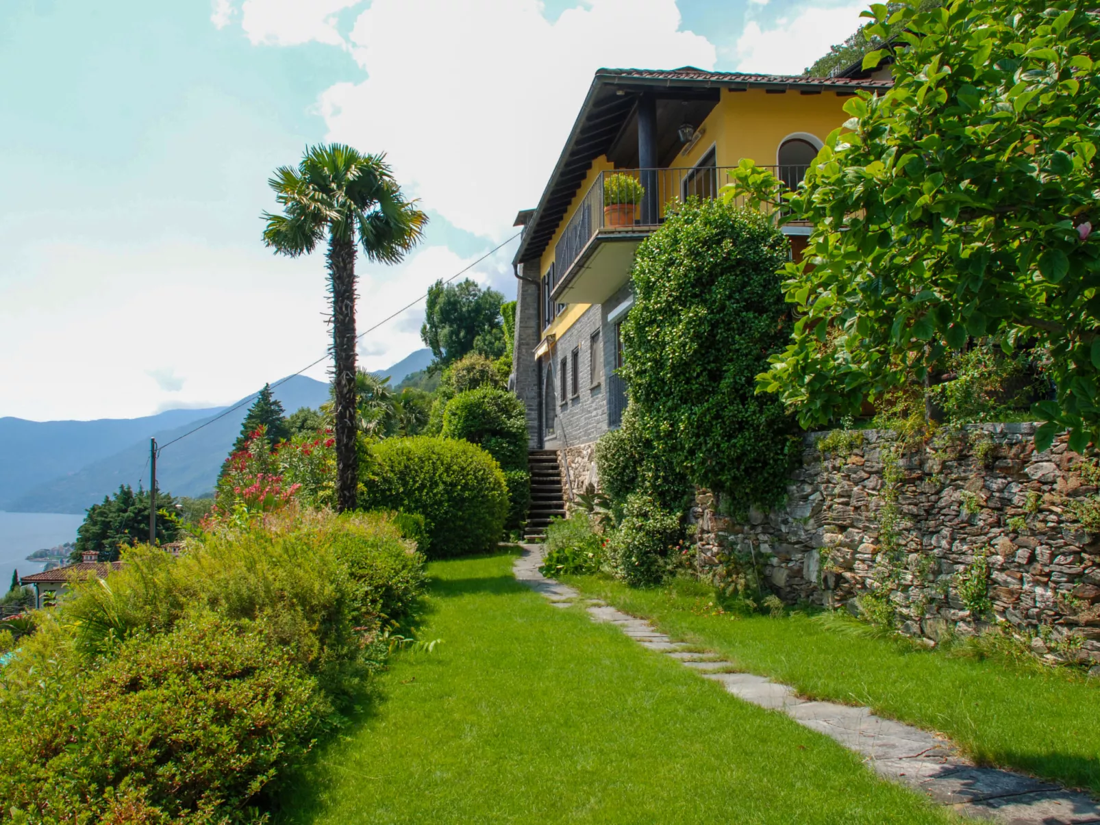 Panorama Lakeview Lago Maggiore-Buiten