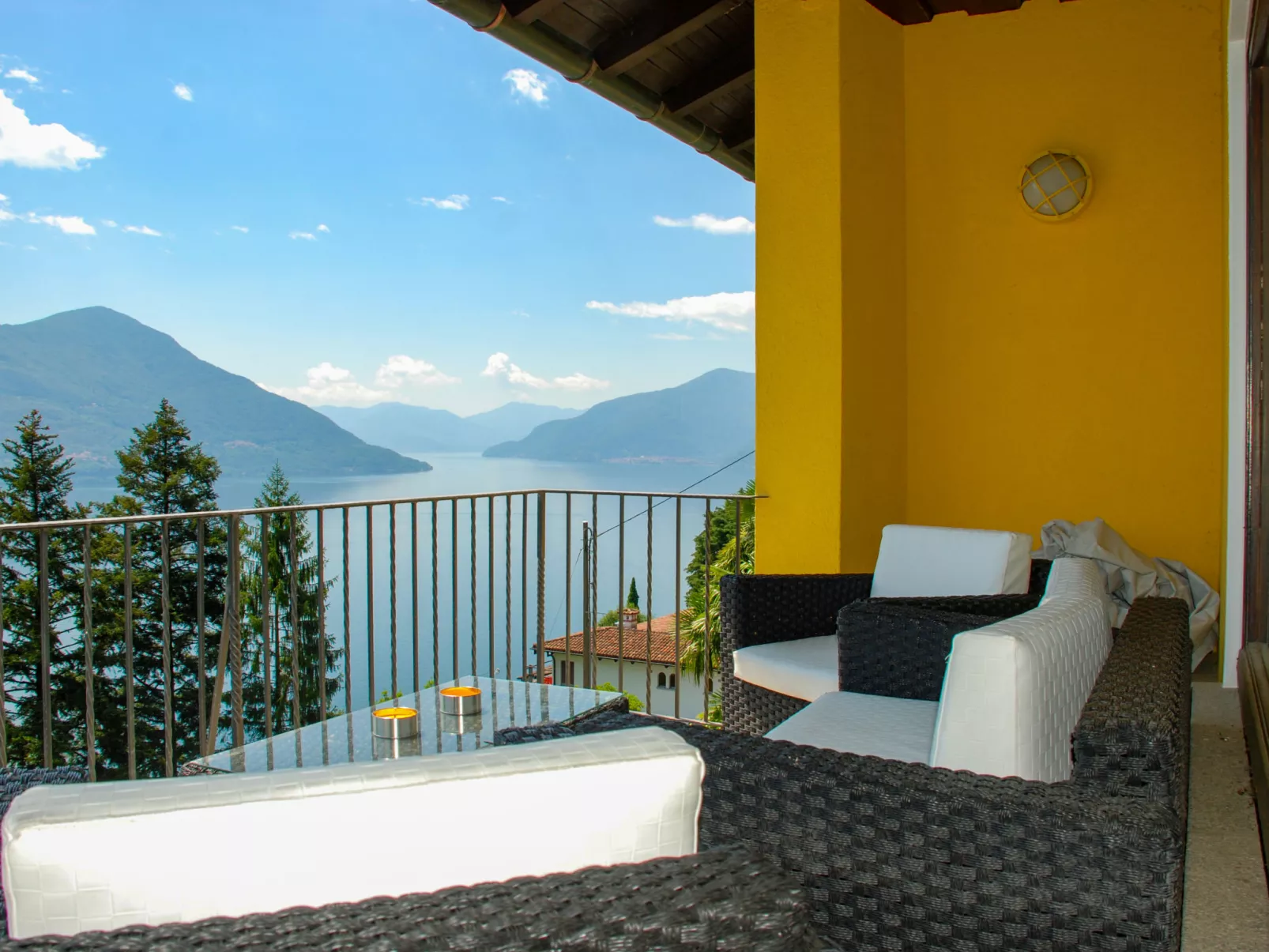 Panorama Lakeview Lago Maggiore-Buiten