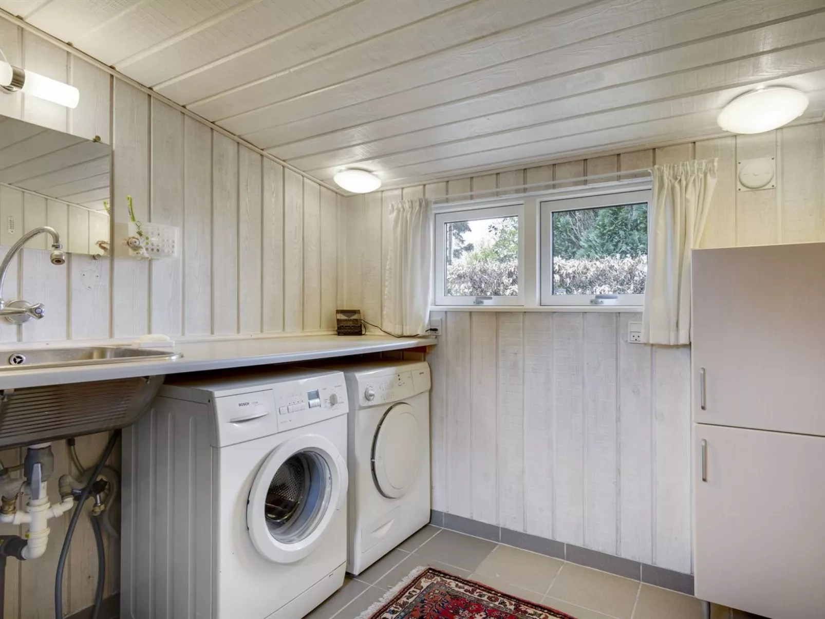 "Kate" - 1km from the sea-Binnen
