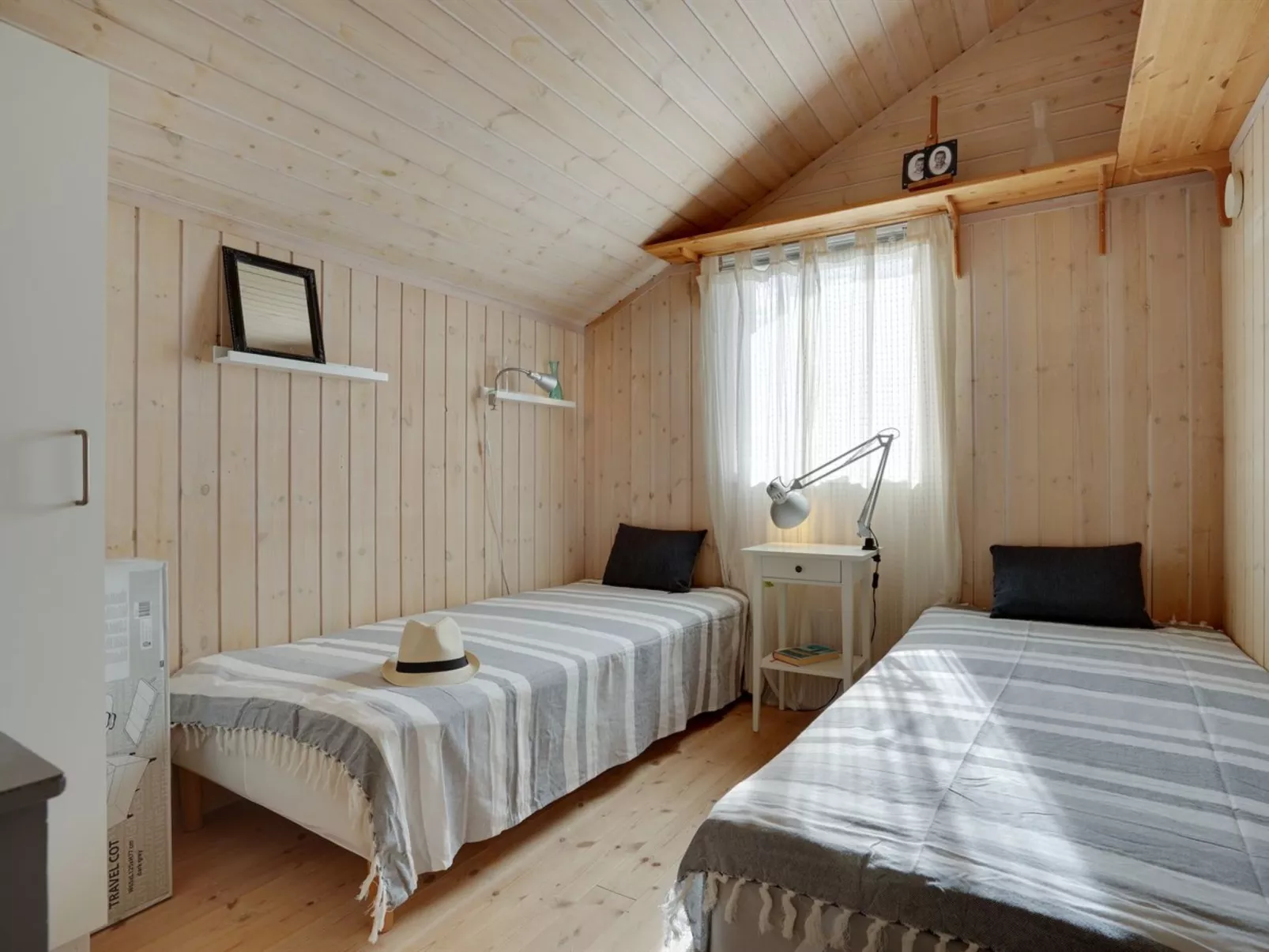 "Kullervo" - 20m from the sea-Binnen