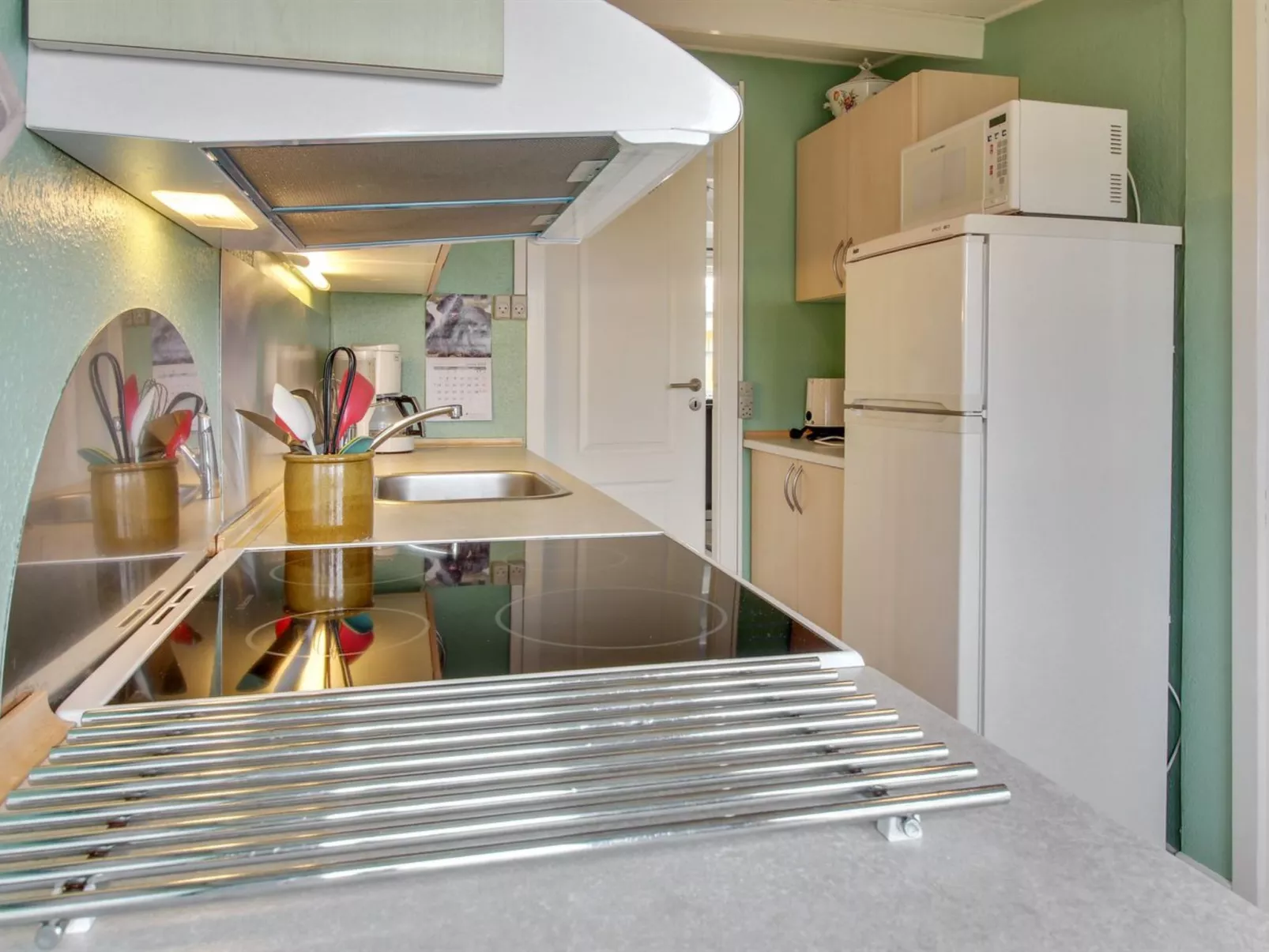 "Luiza" - 300m from the sea-Binnen
