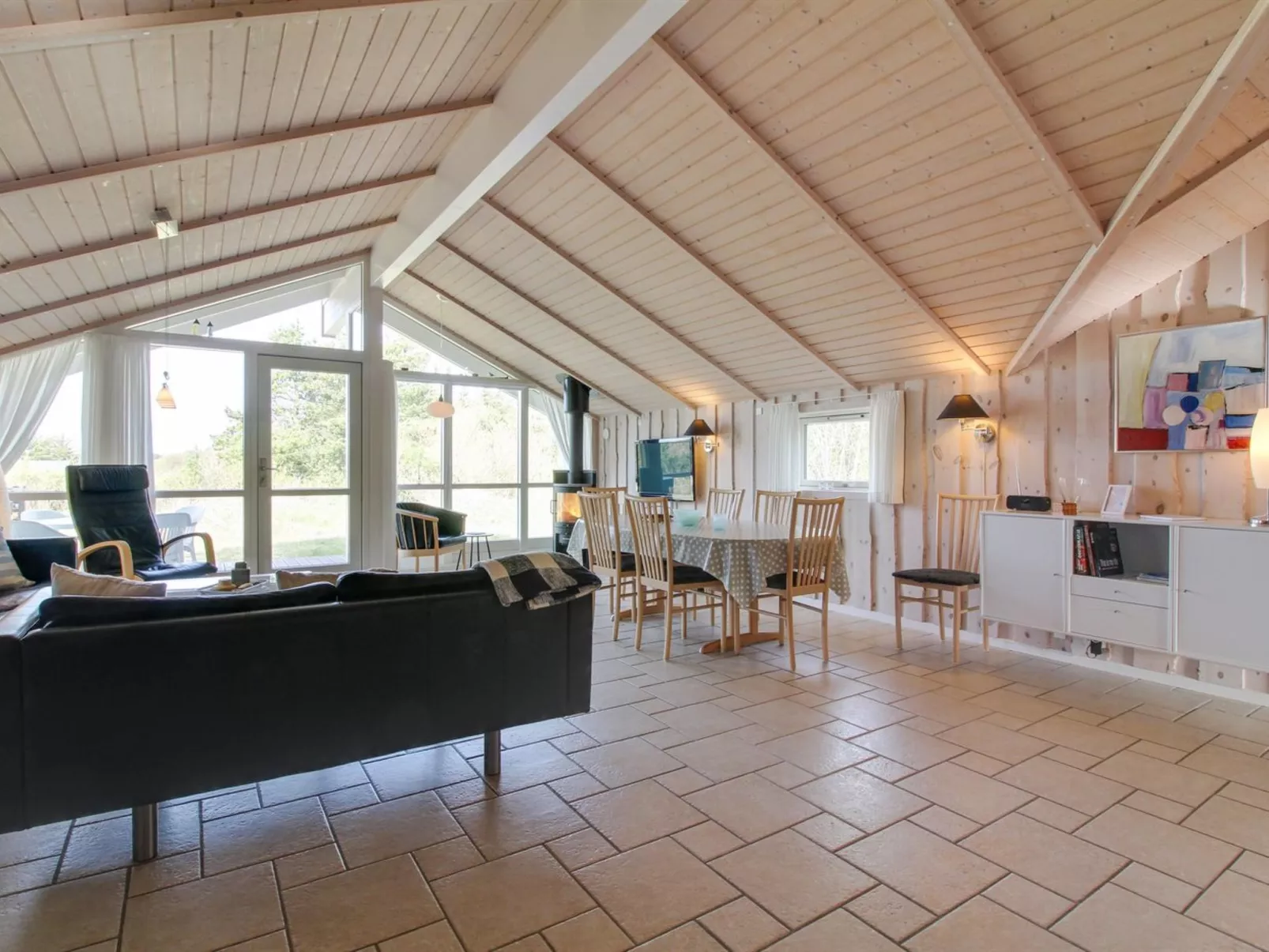"Leya" - 1.2km from the sea-Binnen