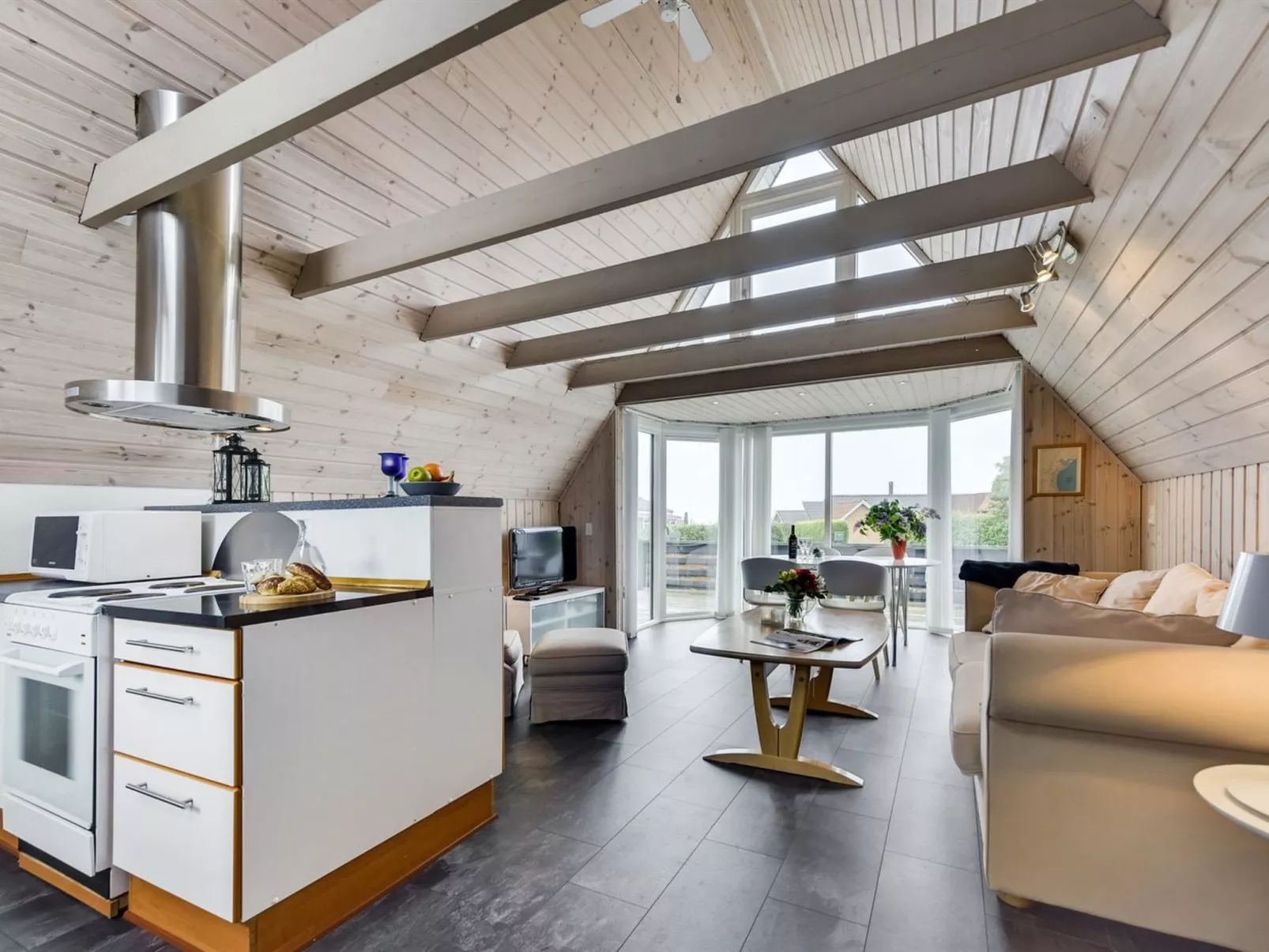 "Leve" - 200m from the sea-Binnen