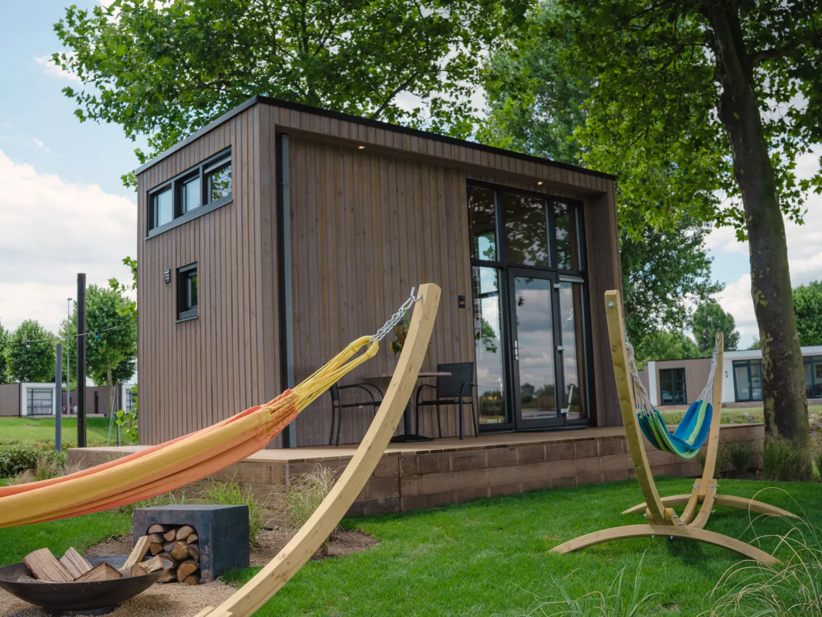 Tiny River House-Buiten