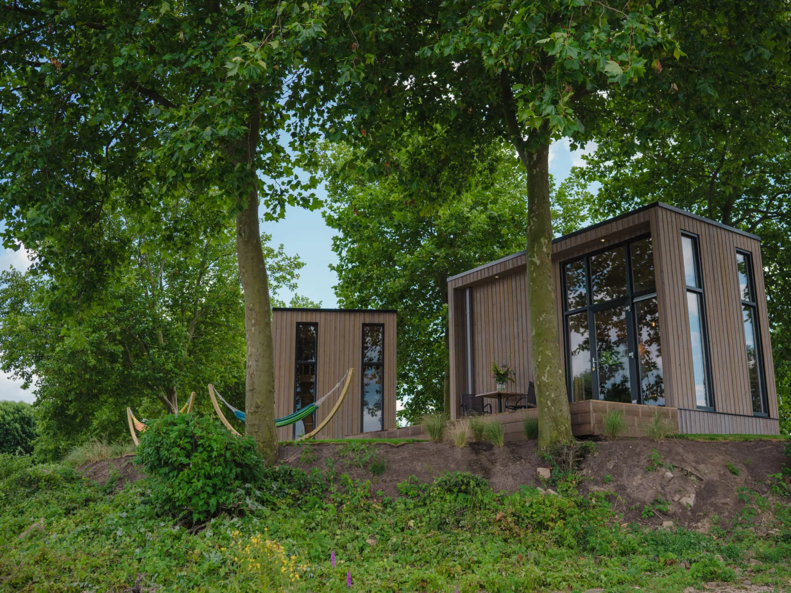 Tiny River House-Buiten