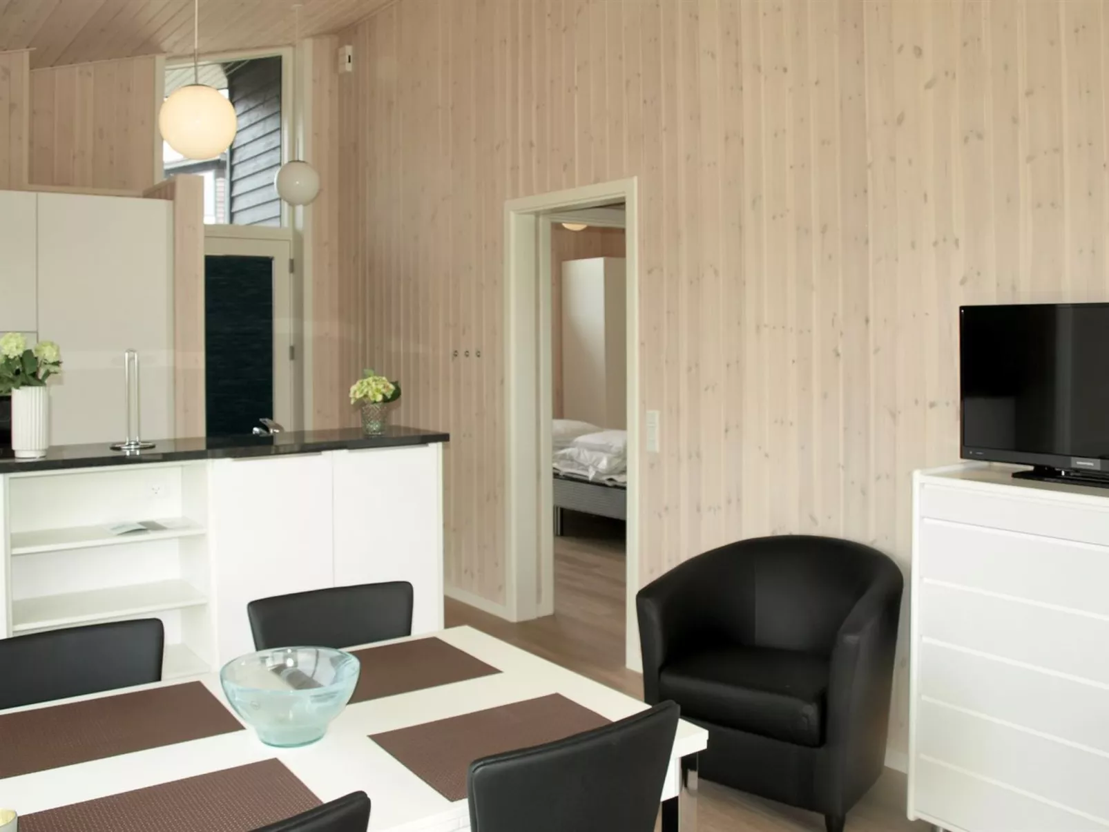 "Enevold" - 900m from the sea in NE Jutland-Binnen