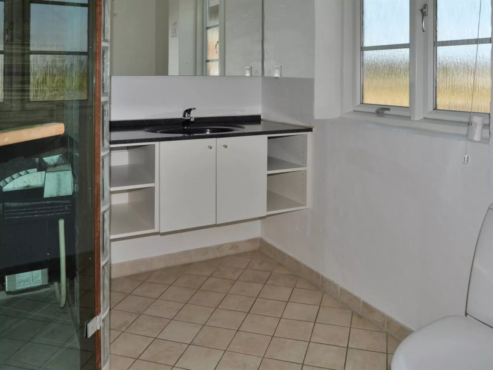 "Joonas" - 100m from the sea-Binnen
