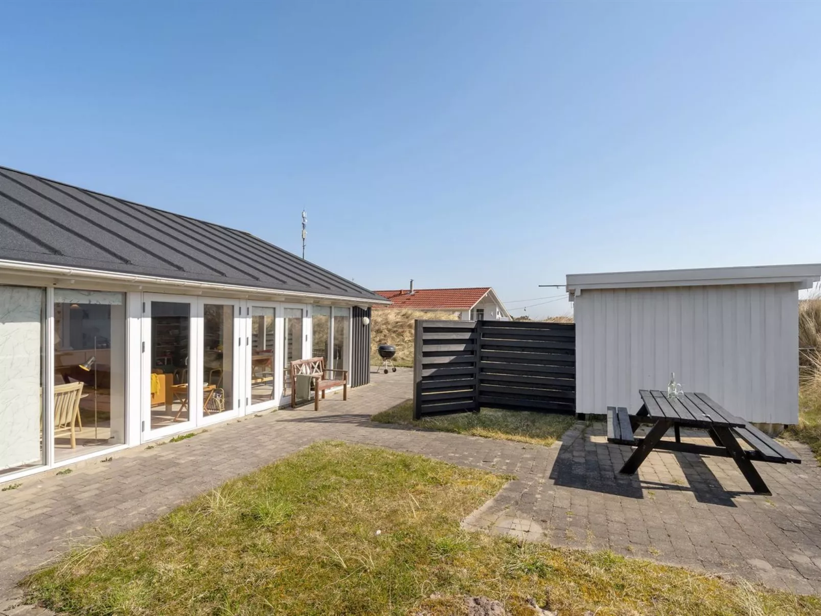 "Sybil" - all inclusive - 350m from the sea-Buiten