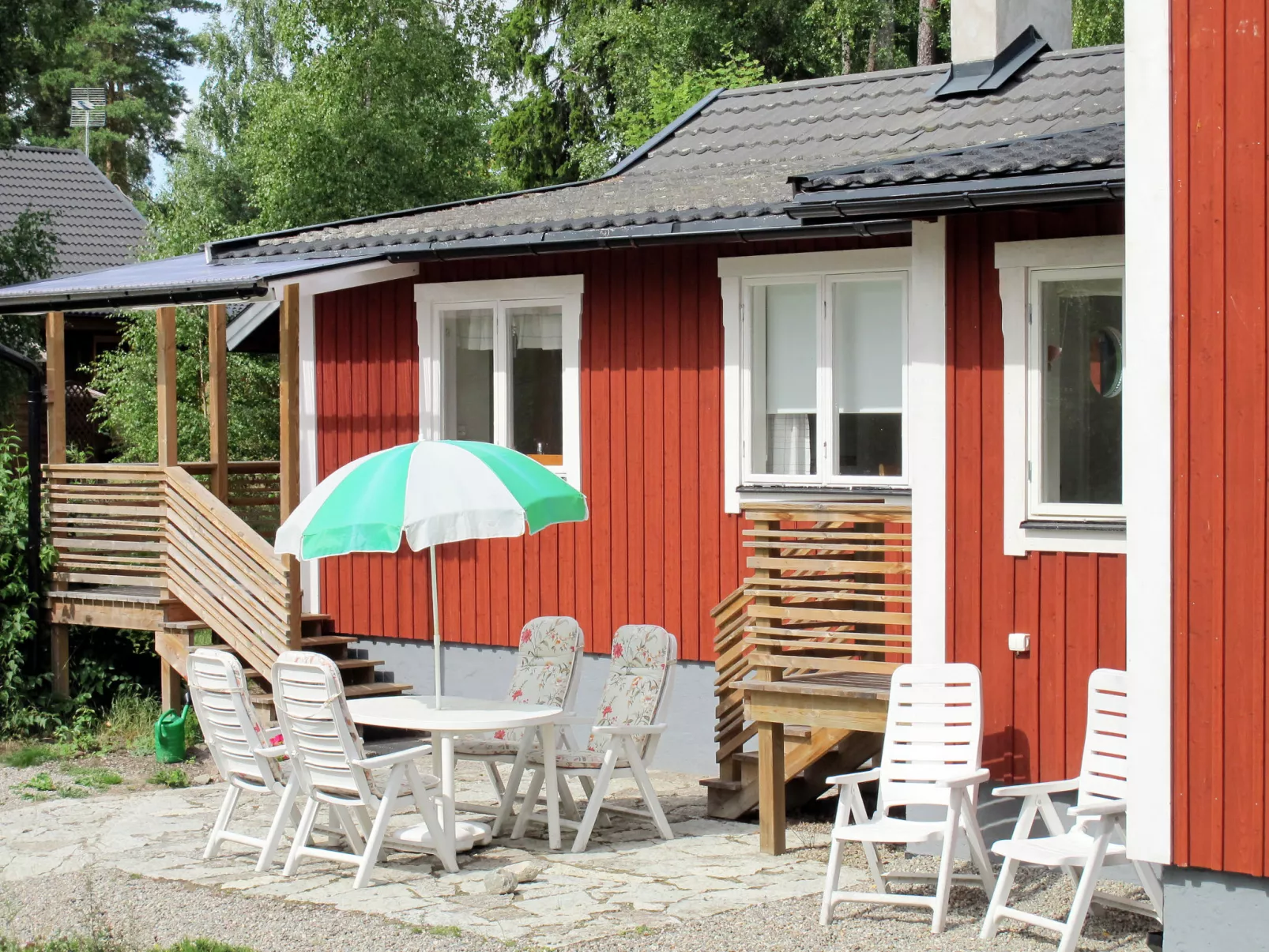 Lindby Karneolen-Buiten