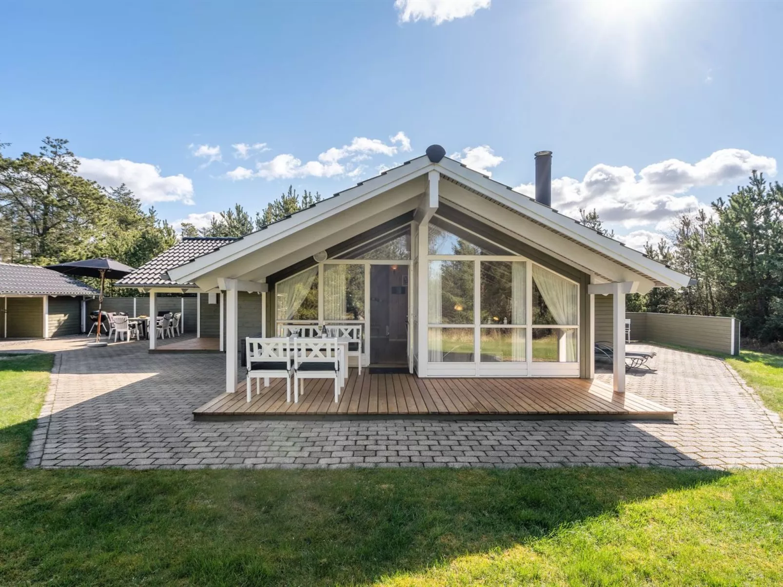 "Saana" - 700m from the sea-Buiten