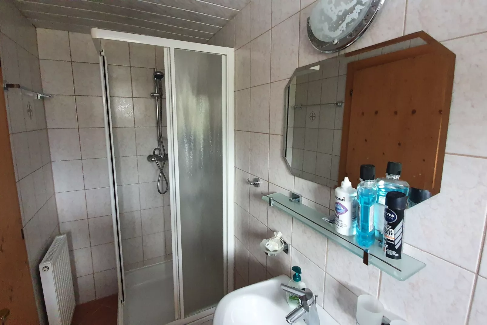 Garconniere-Badkamer