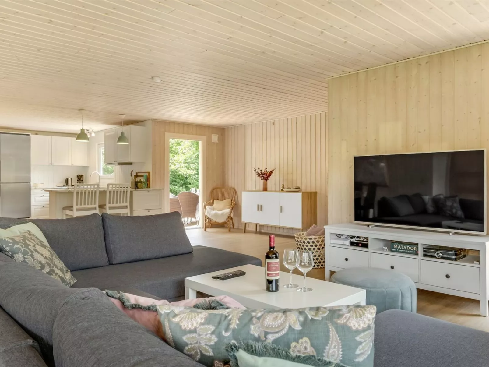 "Iven" - 300m from the sea-Binnen