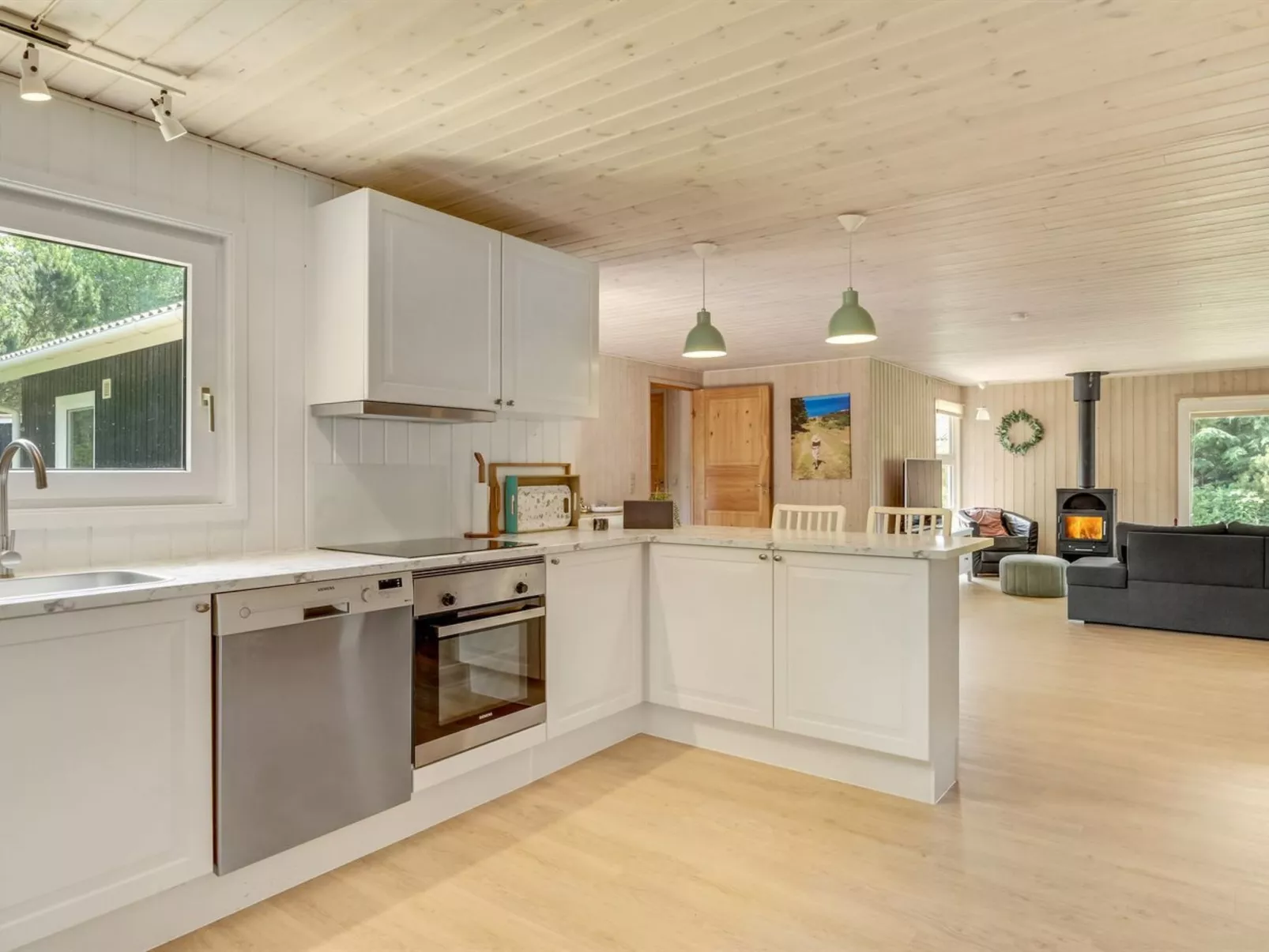 "Iven" - 300m from the sea-Binnen