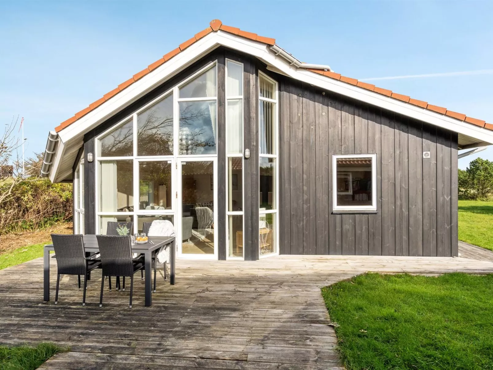 "Oskar" - 200m from the sea-Buiten