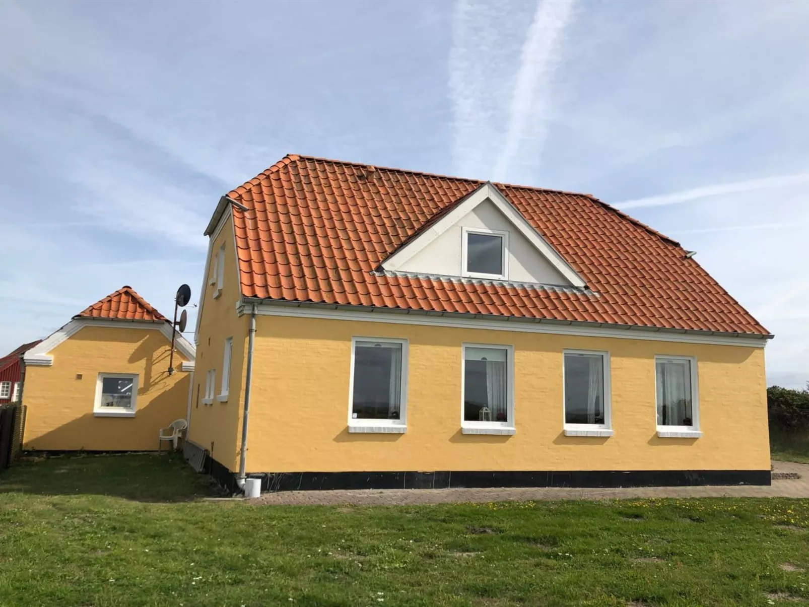 "Synne" - 25m from the sea in NW Jutland-Buiten