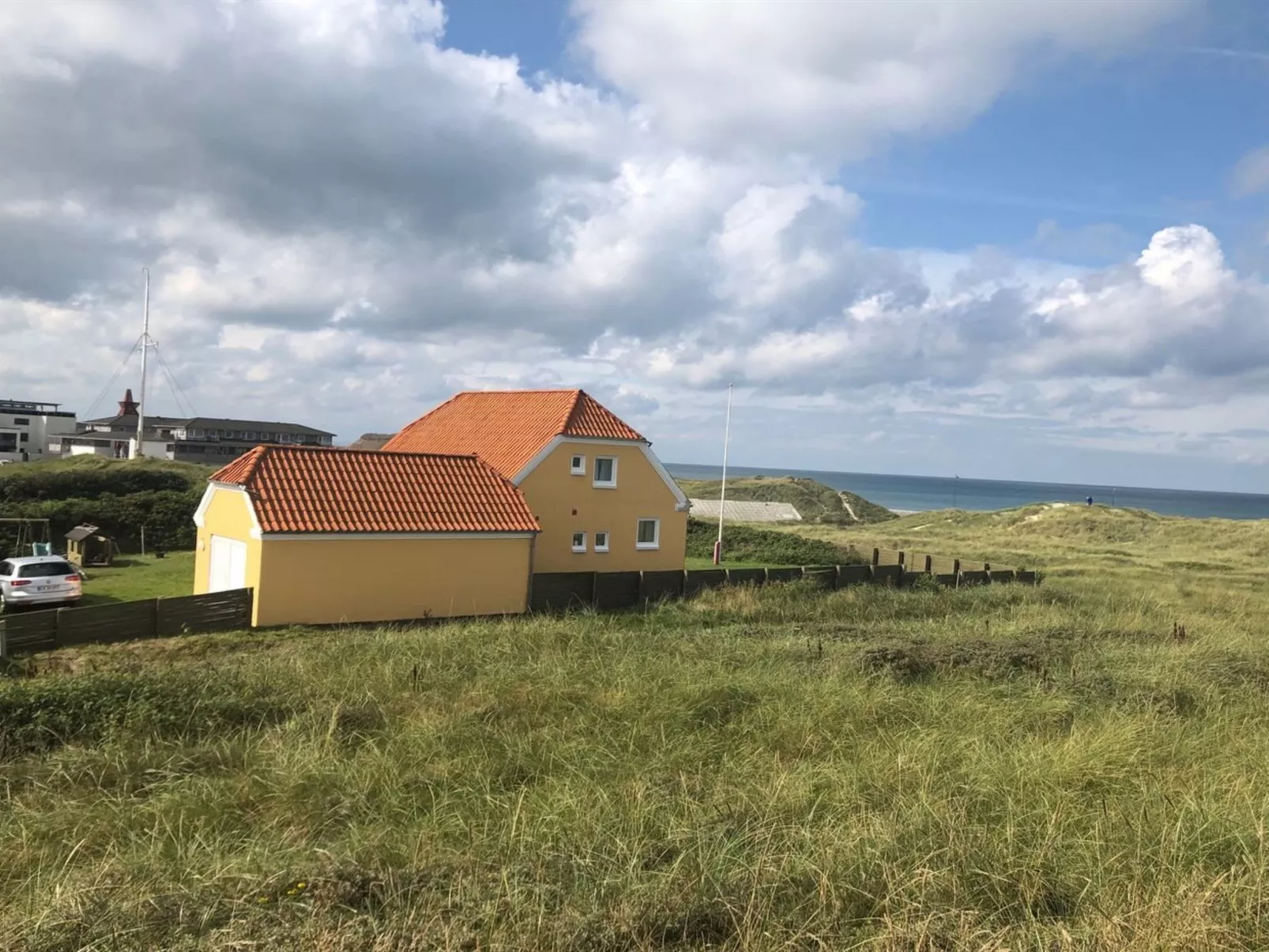 "Synne" - 25m from the sea in NW Jutland-Buiten