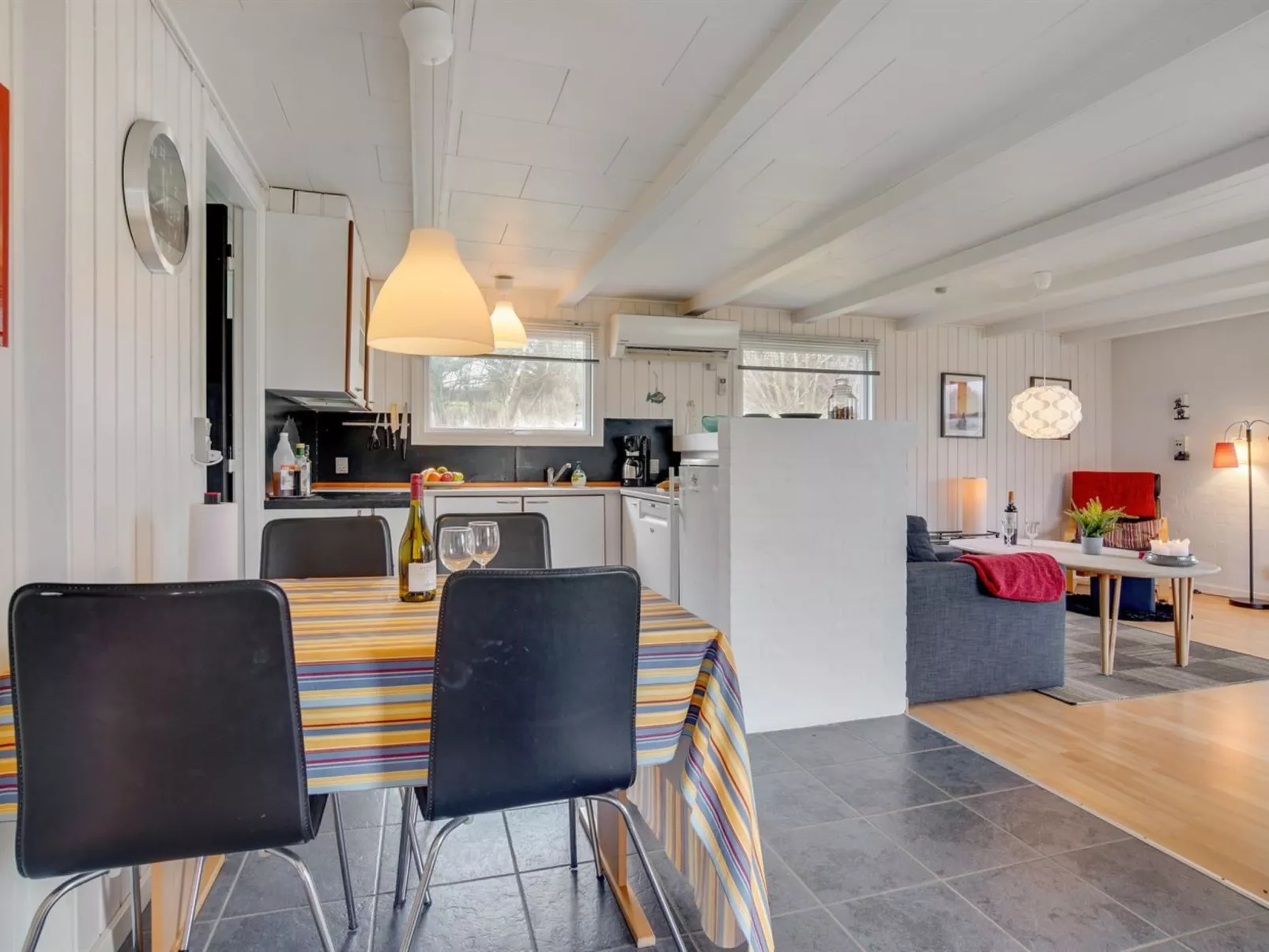 "Styreman" - 900m from the sea-Binnen