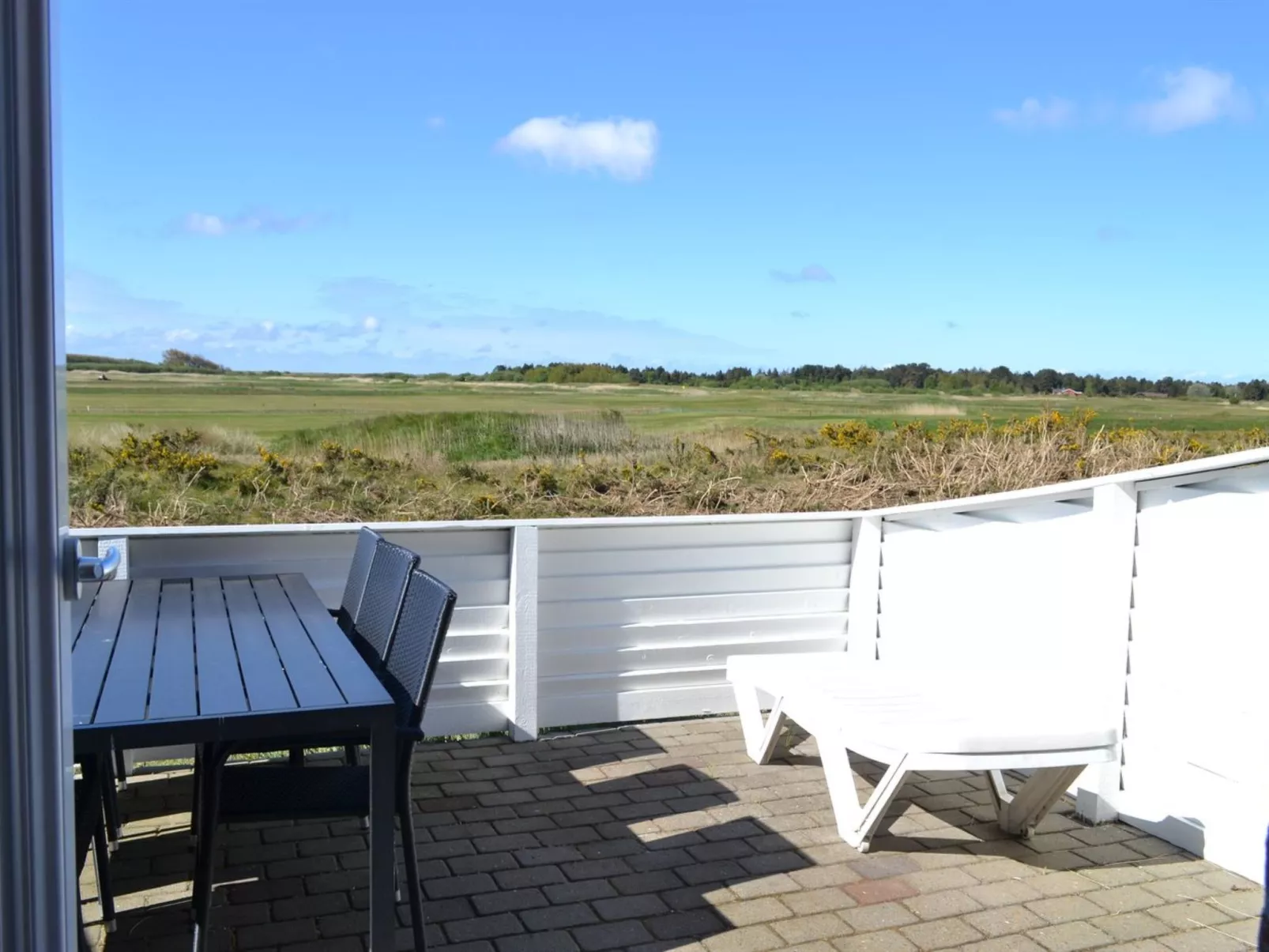 "Auti" - 2.3km from the sea-Buiten