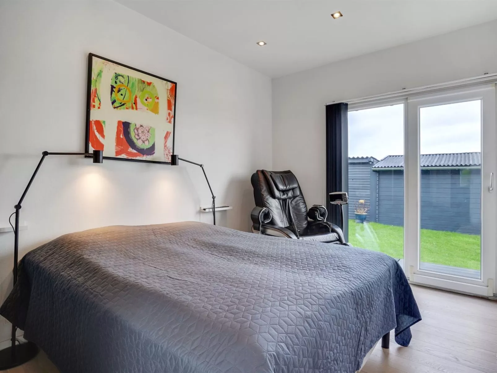 "Kuno" - 300m from the sea-Binnen