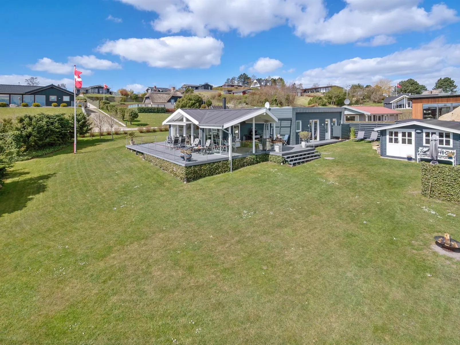 "Kuno" - 300m from the sea-Buiten
