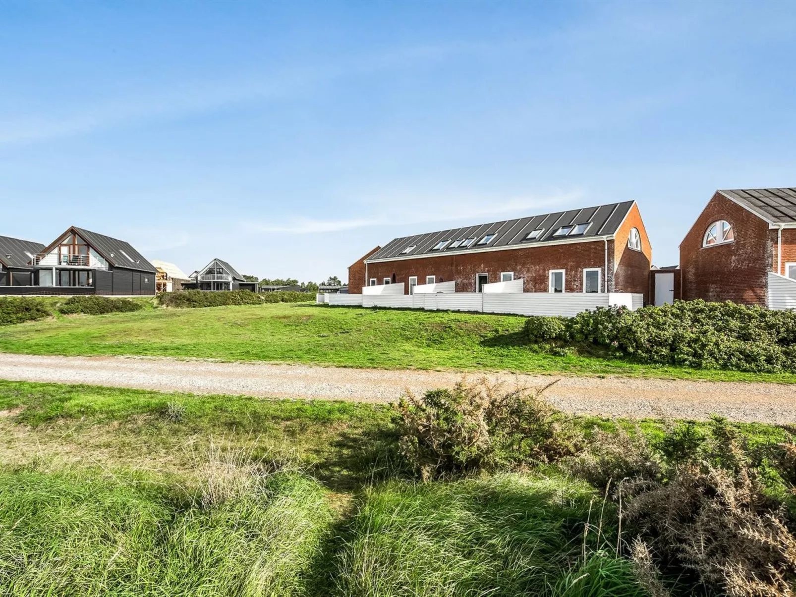 "Maarit" - 2.3km from the sea-Binnen