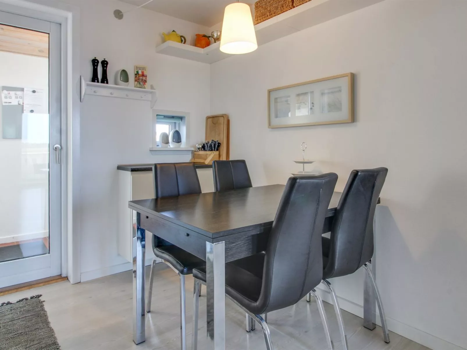 "Maarit" - 2.3km from the sea-Binnen