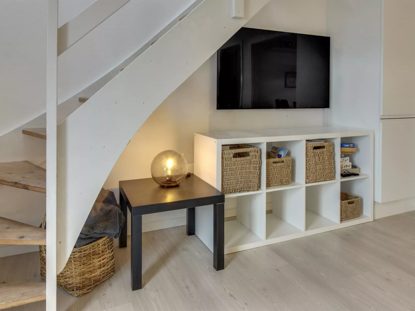 "Maarit" - 2.3km from the sea-Binnen